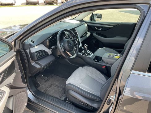 Used 2023 Subaru Outback Premium AWD/4WD image 14