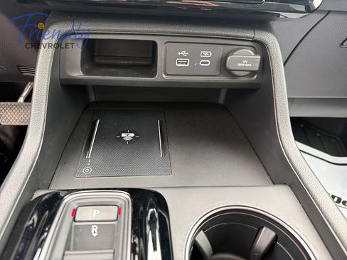 Used 2025 Honda Pilot TrailSport image 21