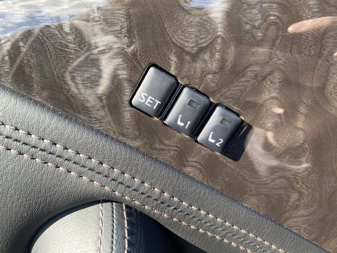 Used 2024 Nissan Armada Platinum w/ Cargo Package image 14