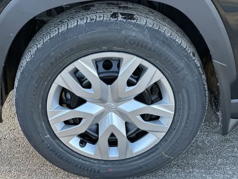 New 2026 Toyota Corolla Cross L image 12