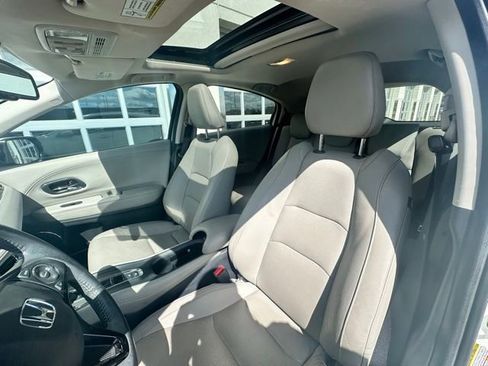 Used 2021 Honda HR-V EX-L image 7