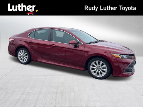 Used 2019 Toyota Camry LE w/ Convenience Package image 1