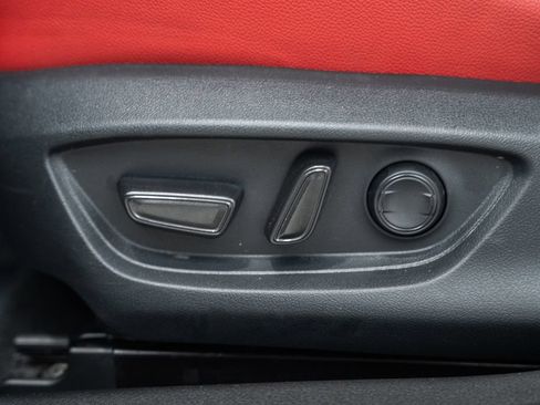 Used 2026 Toyota Camry XSE FWD image 32
