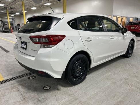 Used 2020 Subaru Impreza 2.0i image 8