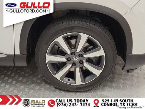 Used 2025 Honda Pilot Touring image 30