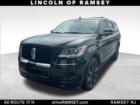Used 2022 Lincoln Navigator L Reserve AWD/4WD image 1