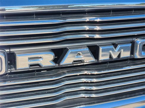 Used 2022 RAM 2500 Laramie image 11