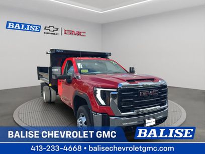 New 2025 GMC Sierra 3500 Pro w/ Convenience Package