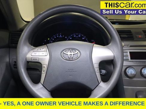 Used 2011 Toyota Camry LE image 11