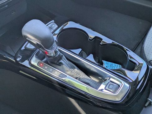 New 2026 Chevrolet Trax LT w/ Sunroof Package FWD image 19