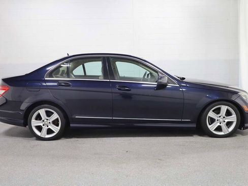 Used 2011 Mercedes-Benz C 300 4MATIC Sedan image 10