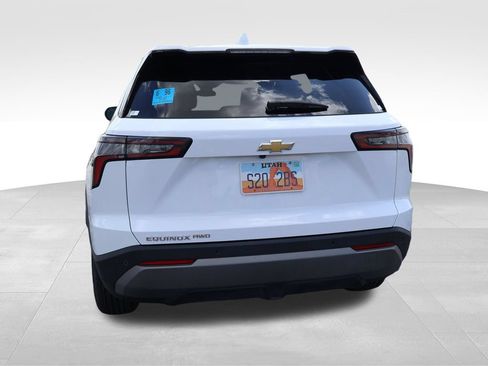 Used 2025 Chevrolet Equinox LT AWD/4WD image 19