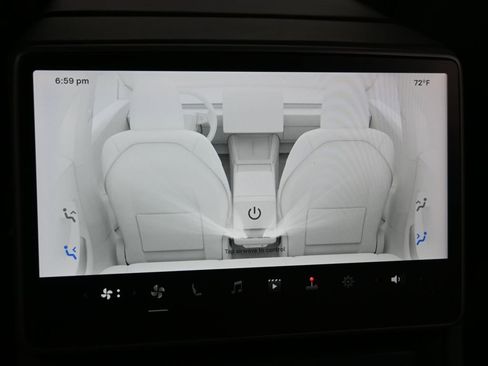 Used 2024 Tesla Model 3 Standard Range image 37