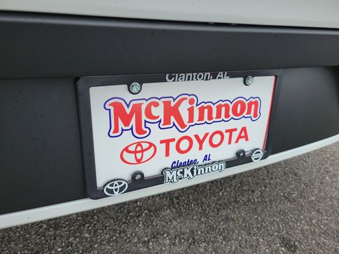 New 2026 Toyota Prius LE image 27