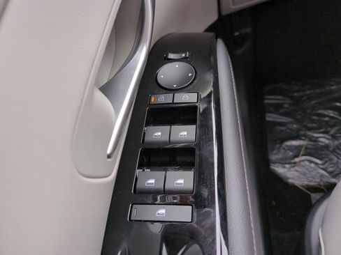 New 2026 Hyundai Tucson Limited image 25