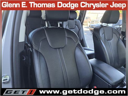 Used 2023 Kia Sorento SX image 36