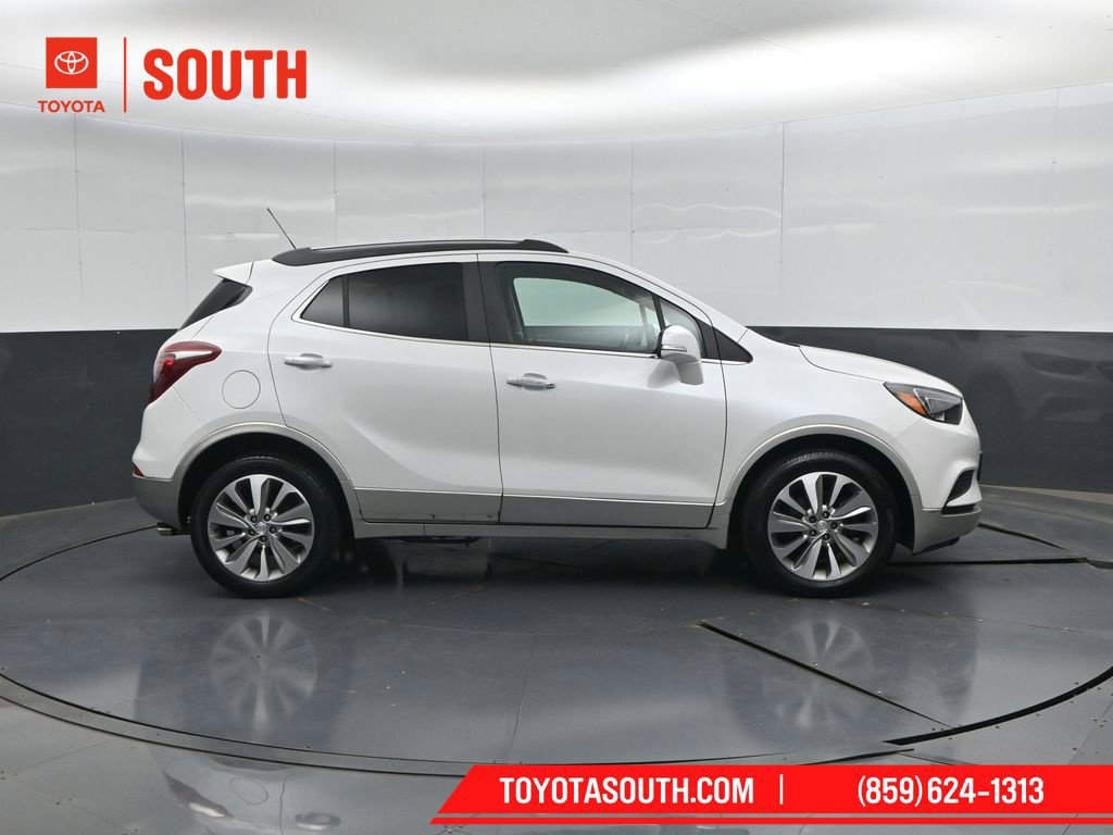 Used 2017 Buick Encore Preferred FWD image 3