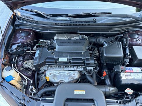 Used 2009 Hyundai Elantra GLS FWD image 23