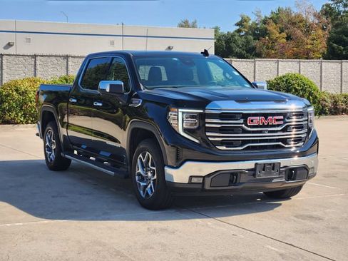 Used 2025 GMC Sierra 1500 SLT RWD image 3
