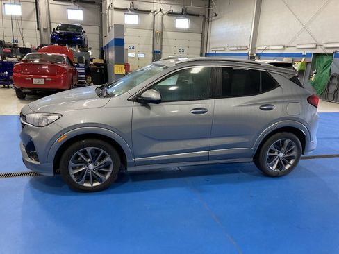 Used 2023 Buick Encore GX Select w/ Sport Touring Package FWD image 4