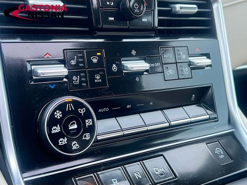 Used 2025 Nissan Armada Platinum w/ Convenience Package image 21