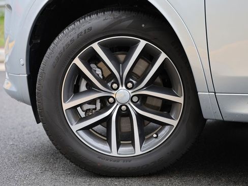 Used 2025 Land Rover Discovery Sport S AWD/4WD image 12