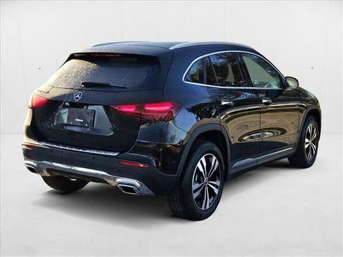 New 2025 Mercedes-Benz GLA 250 image 2