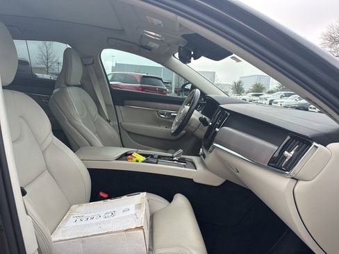 Used 2023 Volvo S90 B6 Ultimate image 9