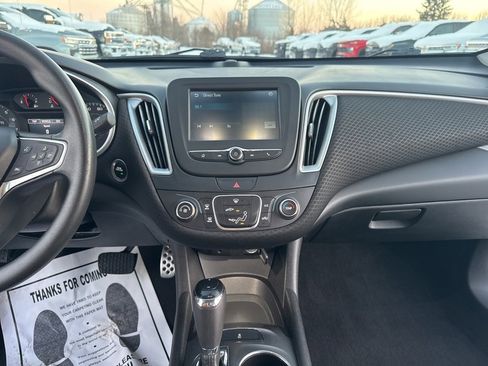 Used 2017 Chevrolet Malibu LS image 14