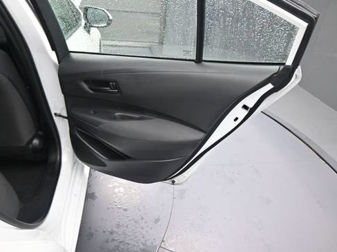 Used 2024 Toyota Corolla LE FWD image 15