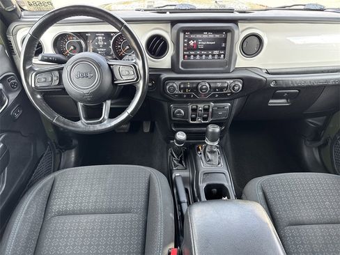 Used 2021 Jeep Wrangler Unlimited Islander image 9