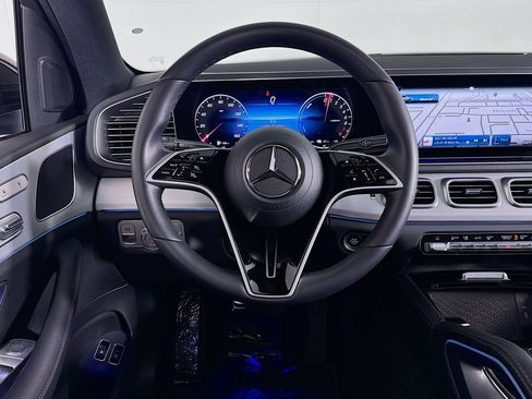Certified 2025 Mercedes-Benz GLE 450e 4MATIC image 6