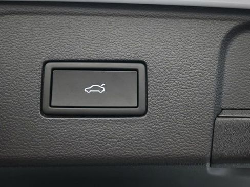 New 2026 Volkswagen Atlas SE image 16