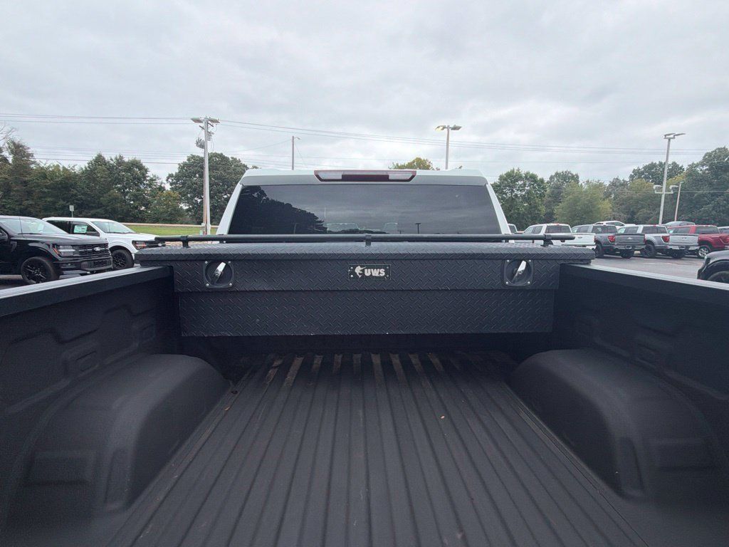 Used 2023 GMC Sierra 1500 SLT w/ SLT Premium Package AWD/4WD image 15