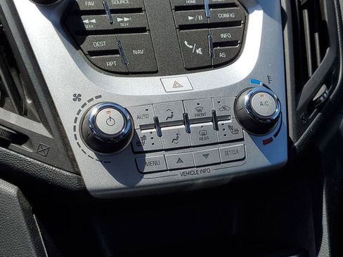 Used 2017 Chevrolet Equinox Premier w/ Enhanced Convenience Package FWD image 17