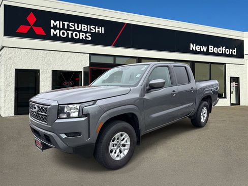 Used 2024 Nissan Frontier SV w/ Tow Package AWD/4WD image 1