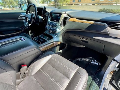 Used 2018 GMC Yukon Denali w/ Denali Ultimate Package AWD/4WD image 16
