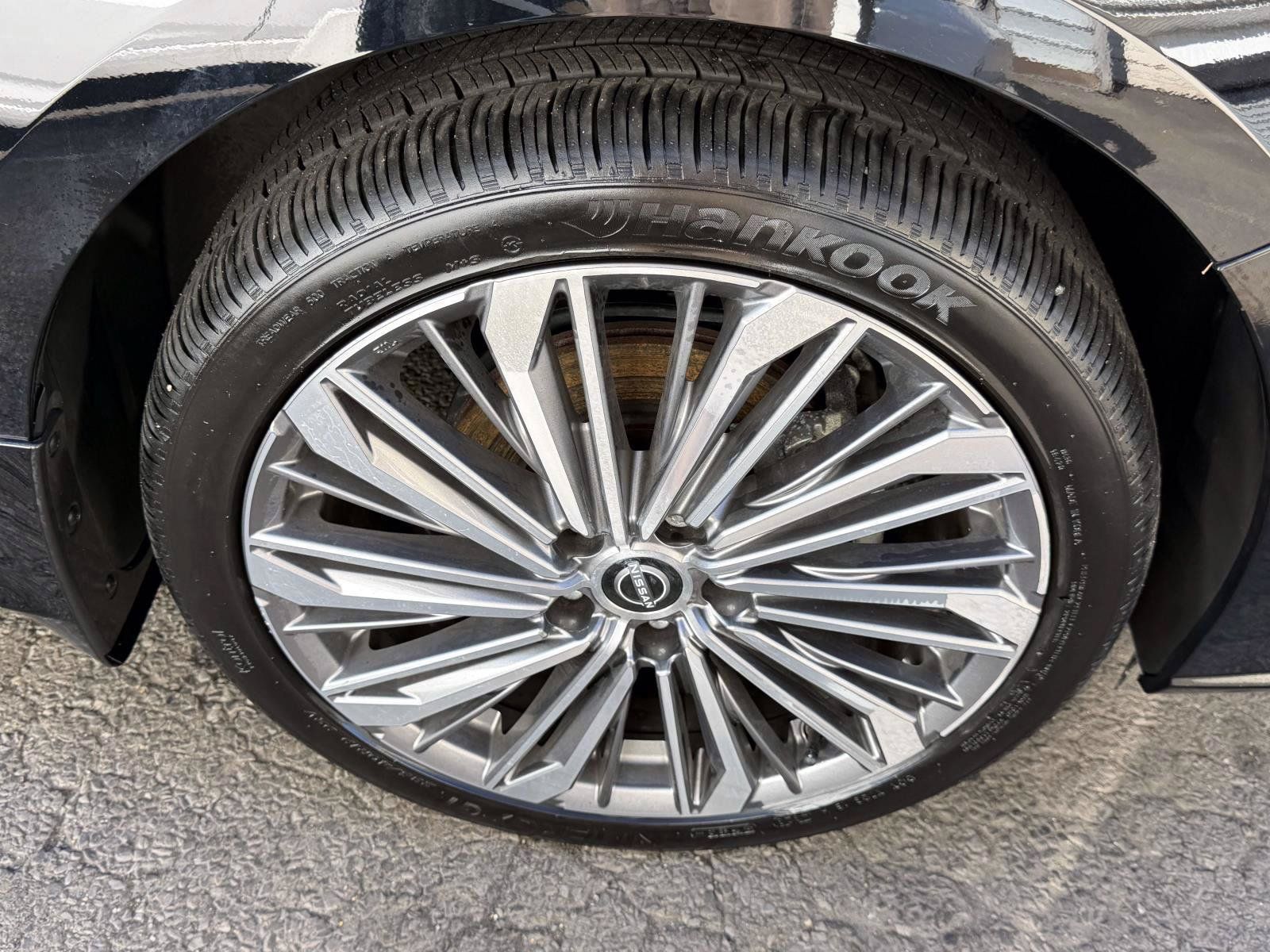 Used 2024 Nissan Altima 2.5 SL AWD/4WD image 7