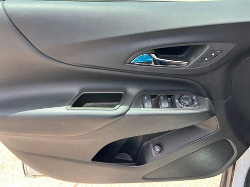 Used 2023 Chevrolet Equinox LT FWD image 11