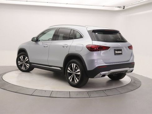 New 2026 Mercedes-Benz GLA 250 image 2