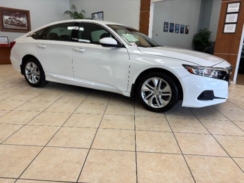 Used 2021 Honda Accord LX image 3