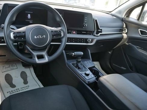 Used 2023 Kia Sportage LX AWD/4WD image 39