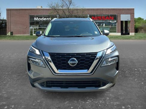 Certified 2023 Nissan Rogue SV w/ SV Premium Package FWD image 6