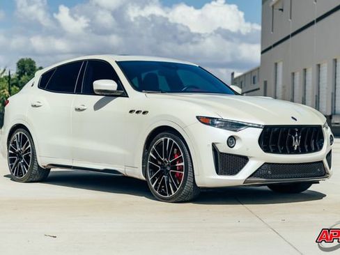 Used 2019 Maserati Levante Trofeo AWD/4WD image 6