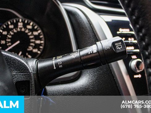 Used 2020 Nissan Murano SV image 29