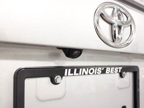 Used 2025 Toyota RAV4 XLE FWD image 11