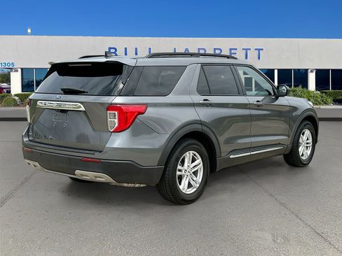 Used 2023 Ford Explorer XLT w/ Equipment Group 202A RWD image 7