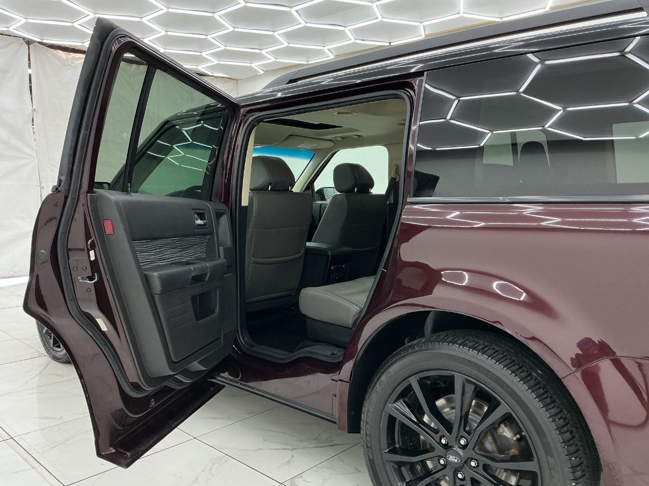 Used 2018 Ford Flex SEL w/ Equipment Group 202A AWD/4WD image 22