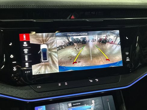 Used 2025 Jeep Wagoneer S Limited image 20