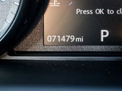 Used 2017 Land Rover Range Rover Sport HSE image 22